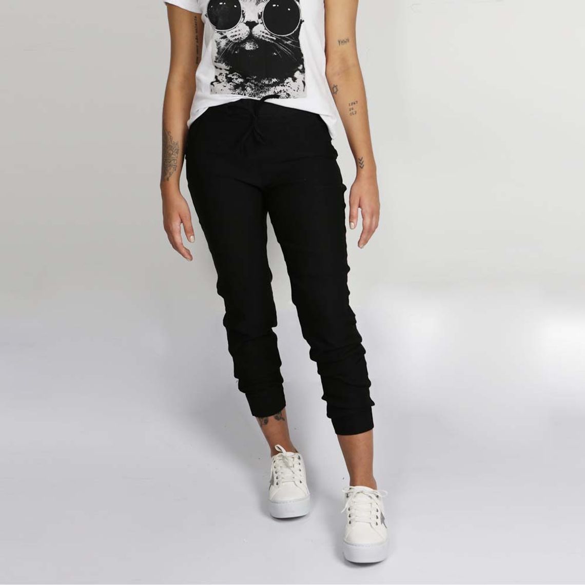 calça feminina jogger preta