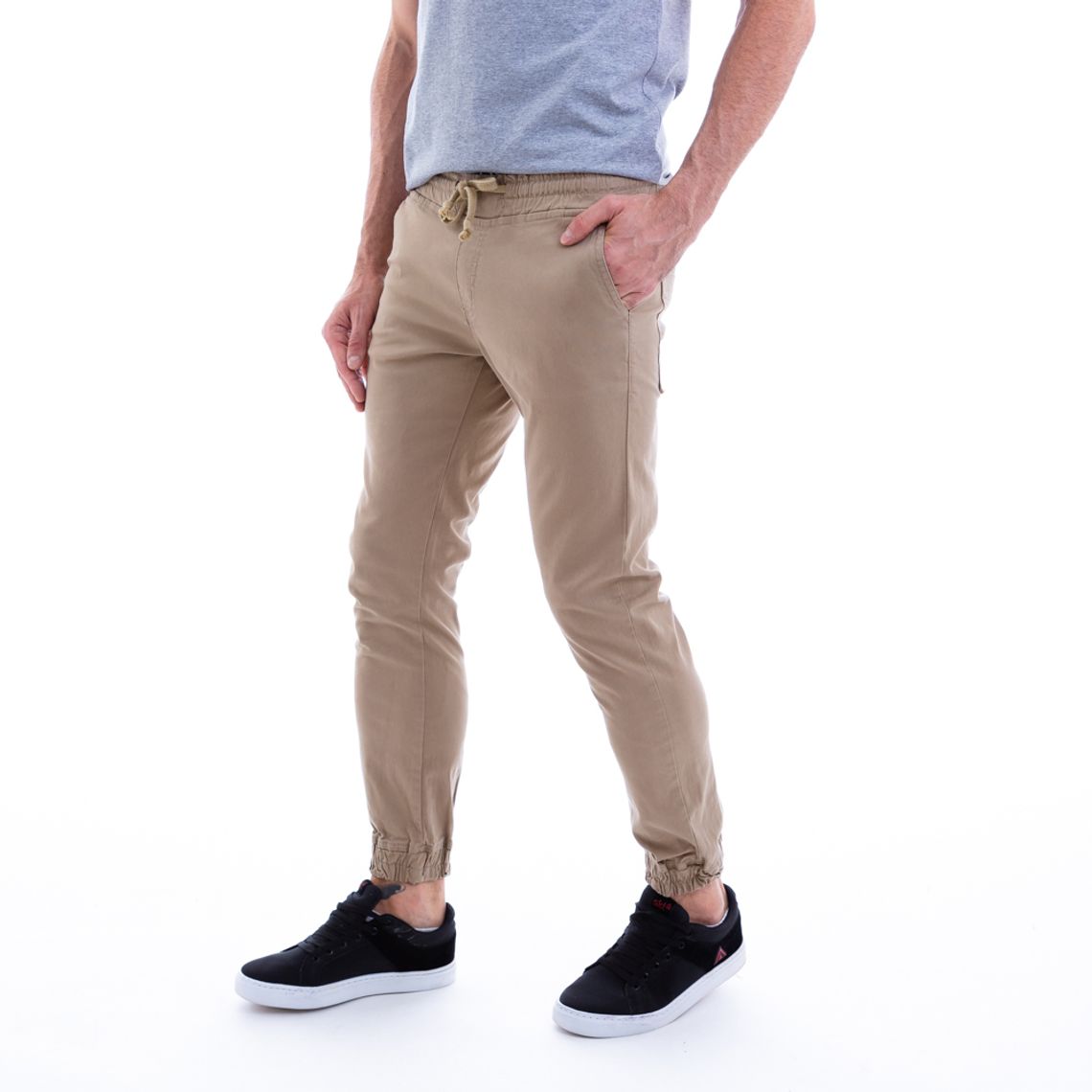 calça com elastico no tornozelo masculina